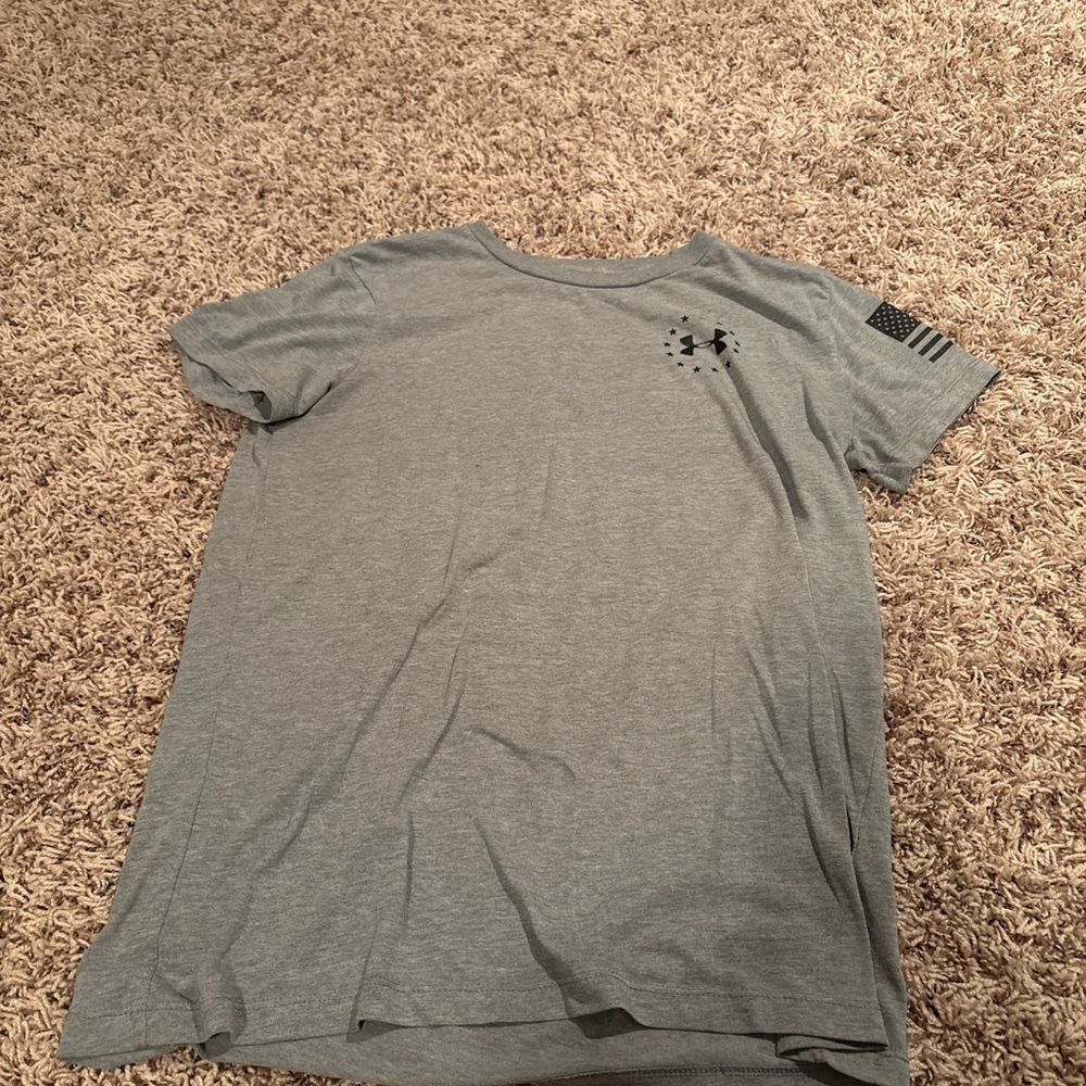 Under Armour Heather Gray Women's Short Sleeve Tee